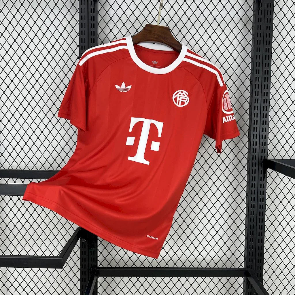 Bayern Munich Shirt 2025-26 Goalkeeper