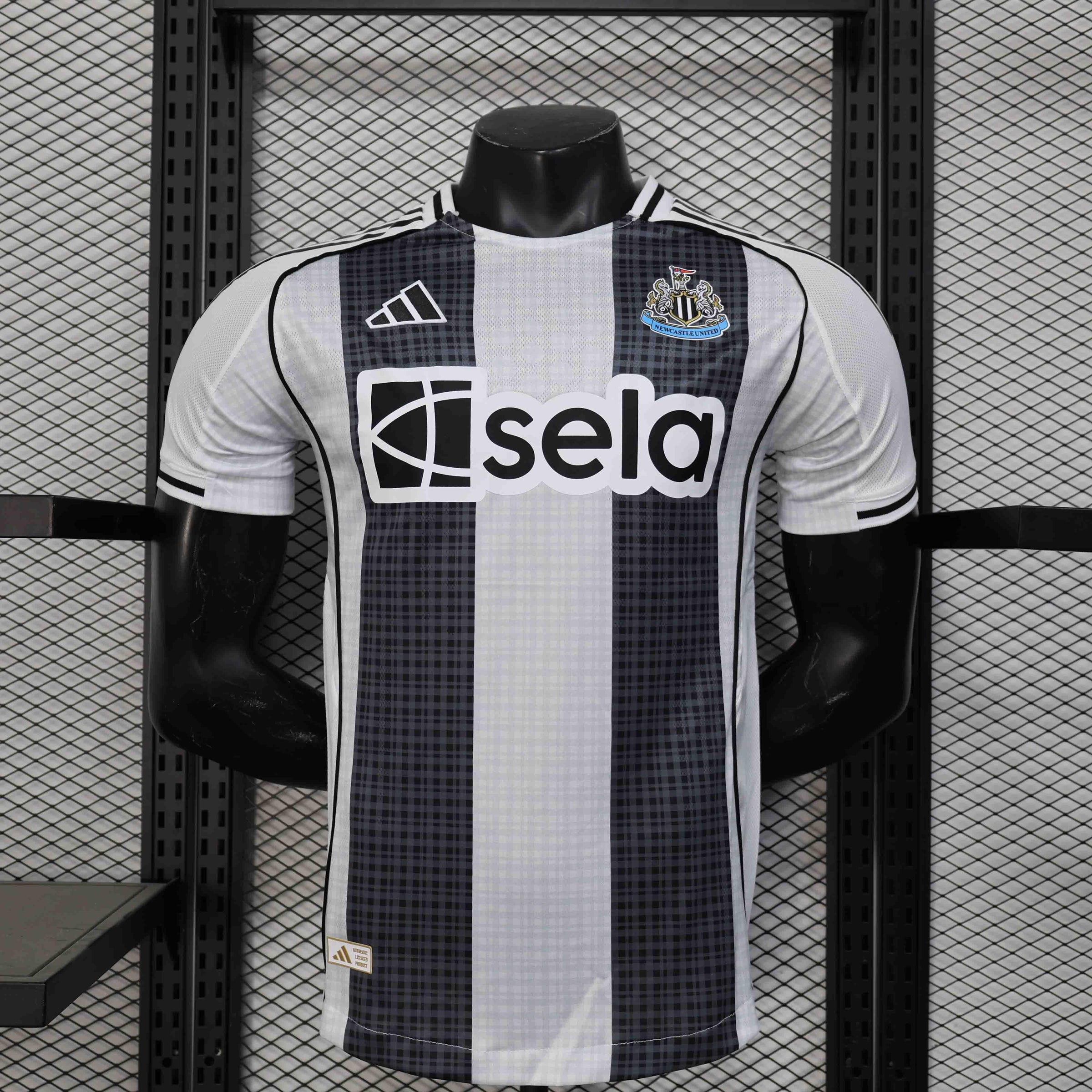 Newcastle Shirt 2025-26