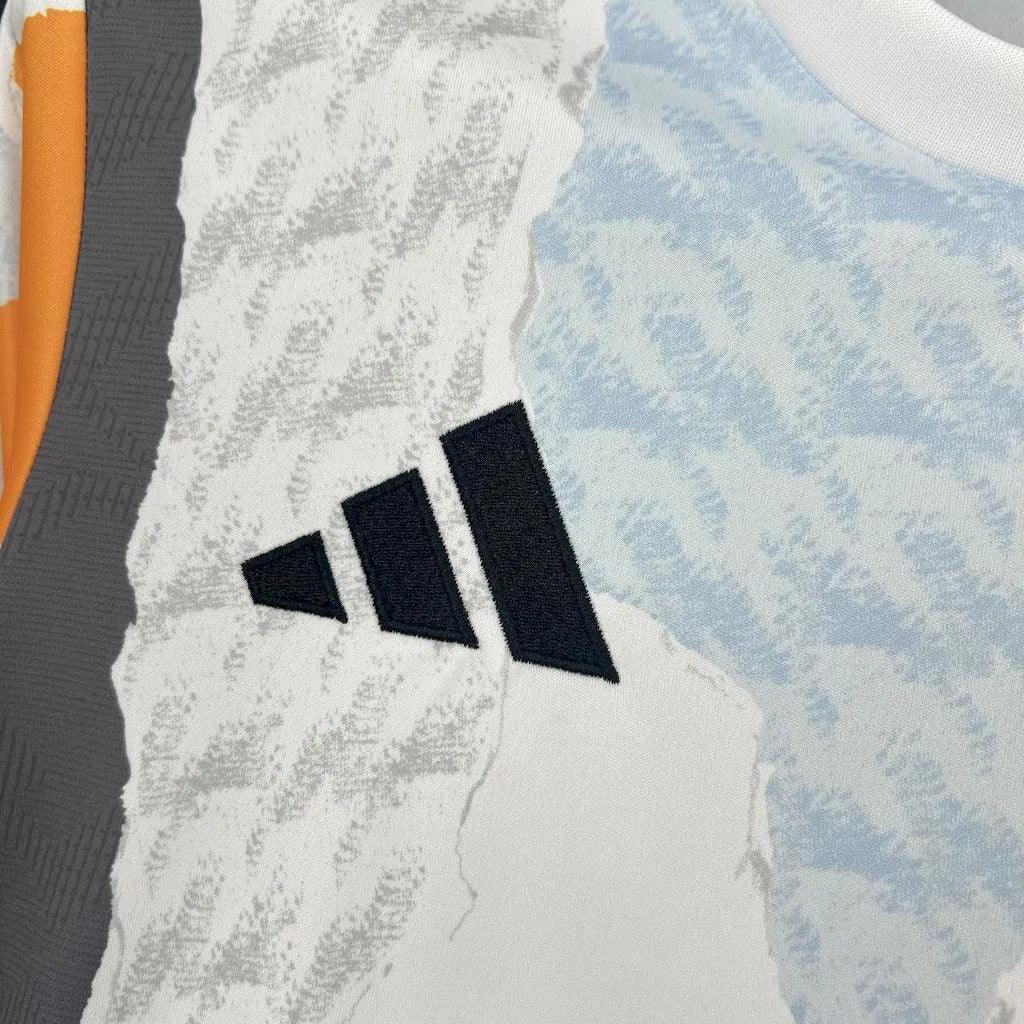 24-25 Real Madrid Shirt