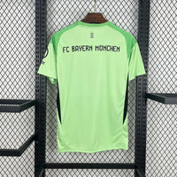 Bayern Munich Goalkeeper Shirt 2025-26