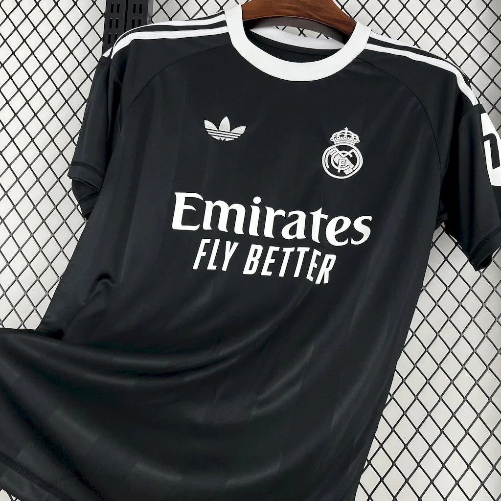 Real Madrid Shirt 2025-26 Training