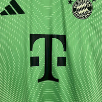 Bayern Munich Goalkeeper Shirt 2025-26