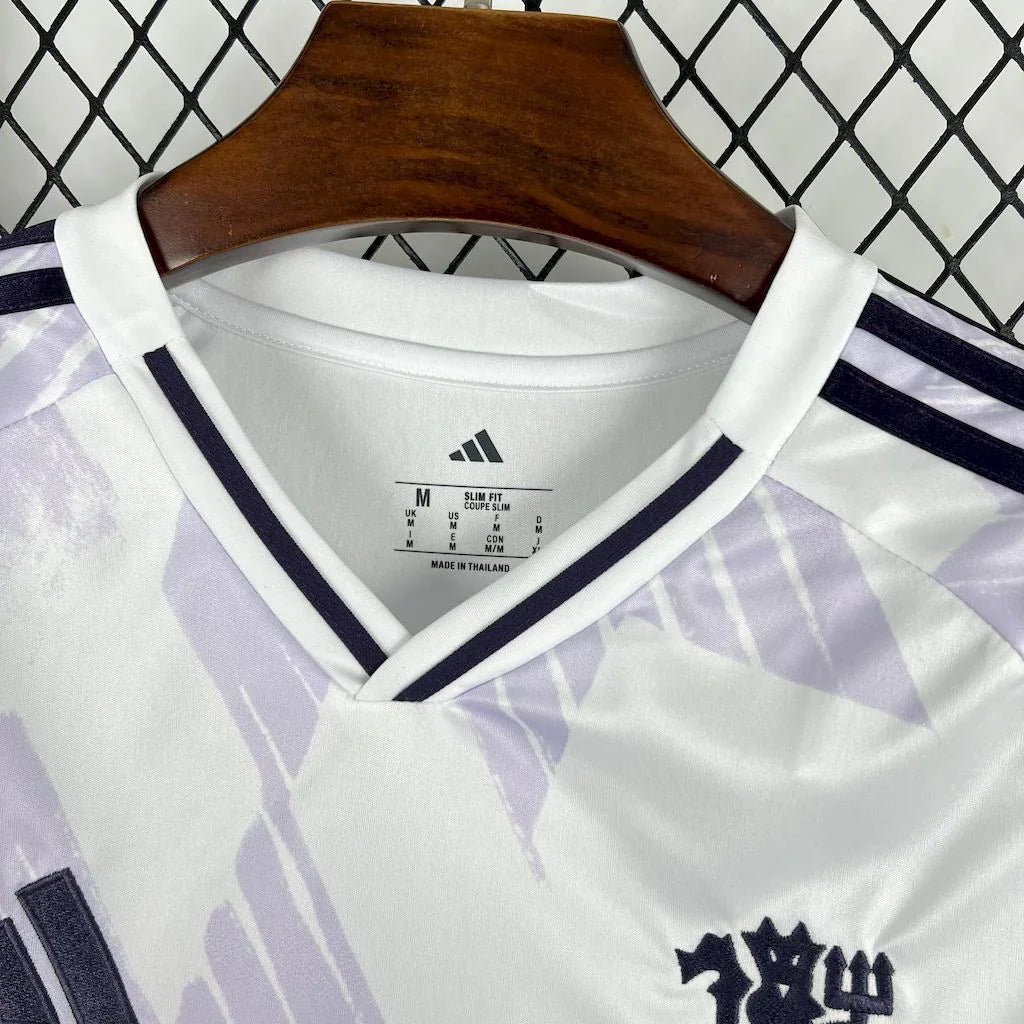 Manchester United Shirt 2025/2026