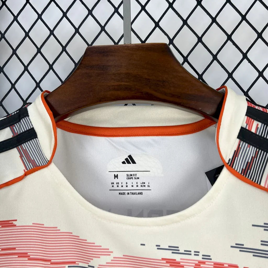 Bayern Munich Away Shirt 2025-26
