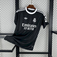 Real Madrid Shirt 2025-26 Training