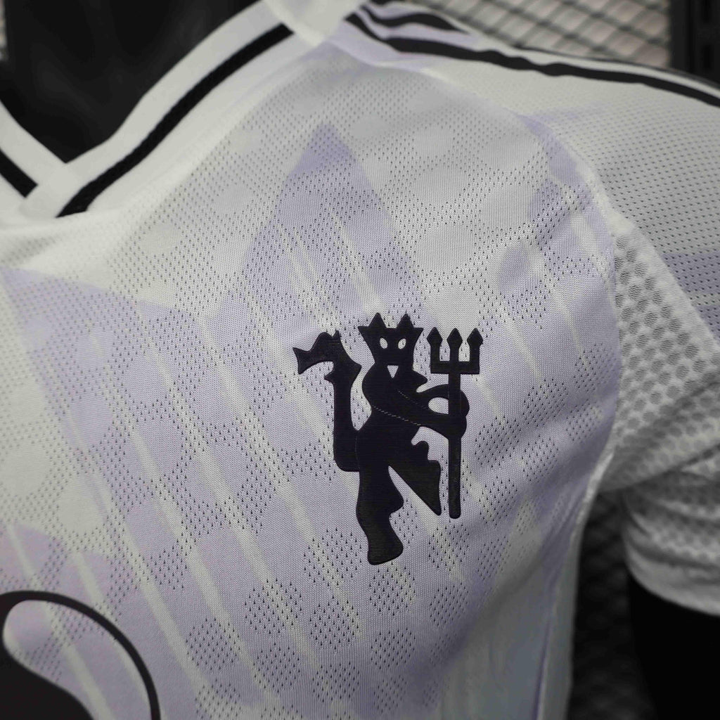 Manchester United Away Shirt 2025-26