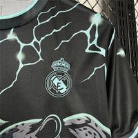 Special Edition Real Madrid Shirt 2024/25 Black et Green