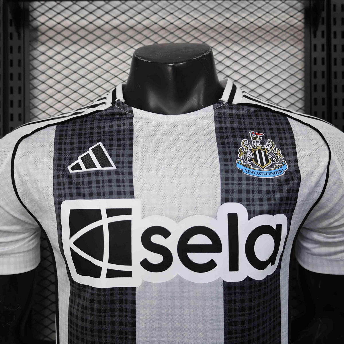 Newcastle Shirt 2025-26