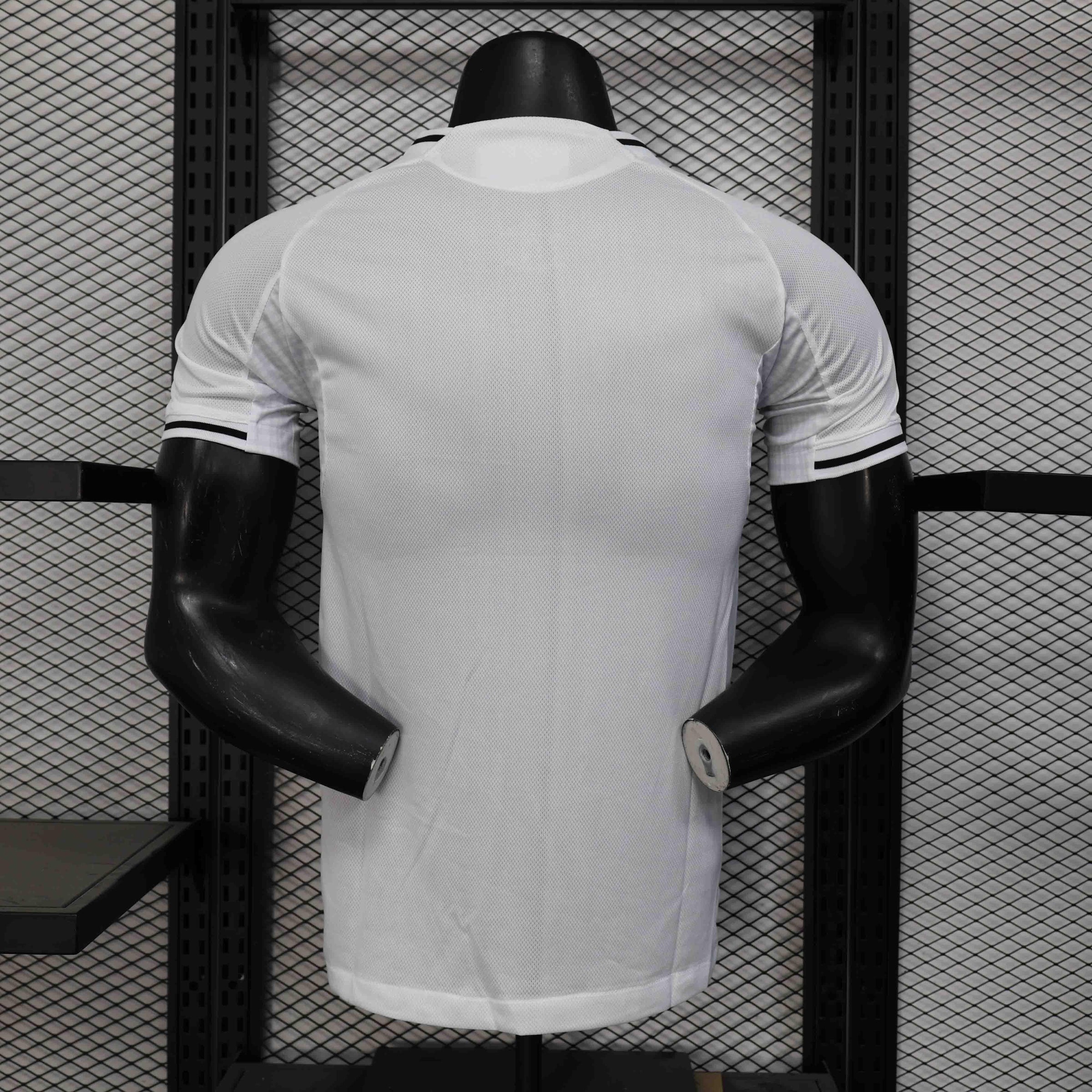 Newcastle Shirt 2025-26